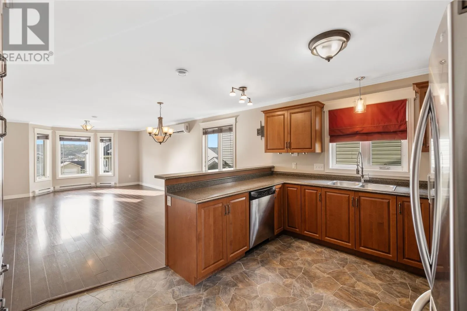 65 Hopedale Crescent