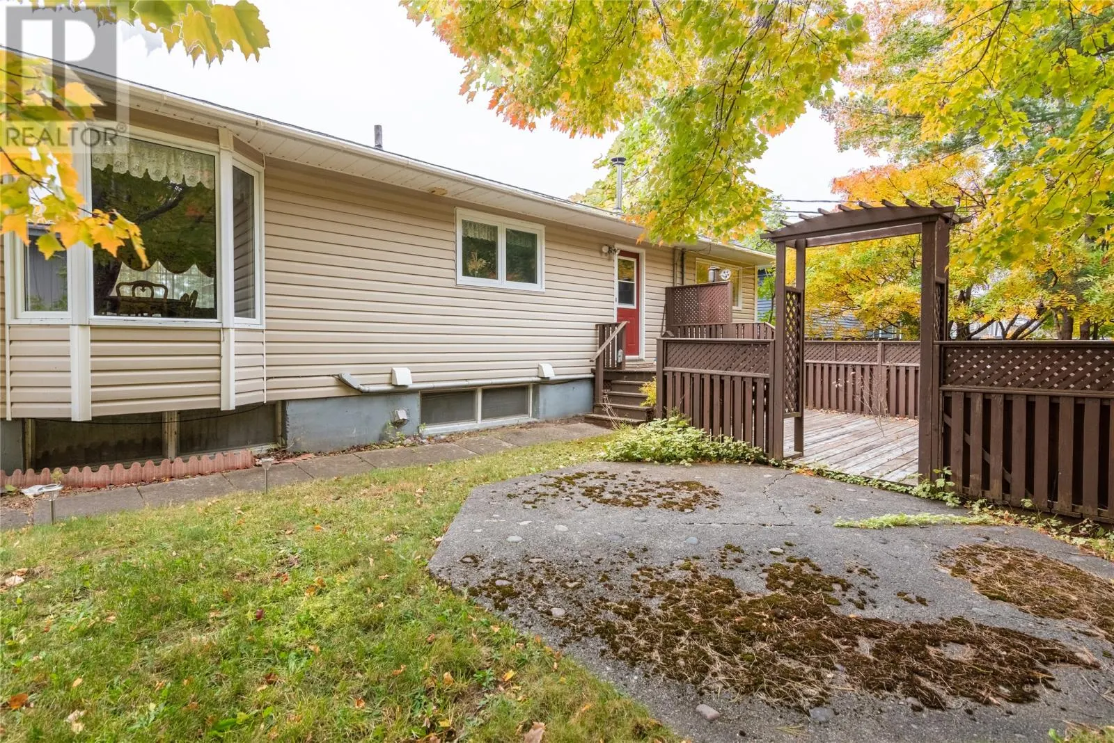 18 Grandy Avenue