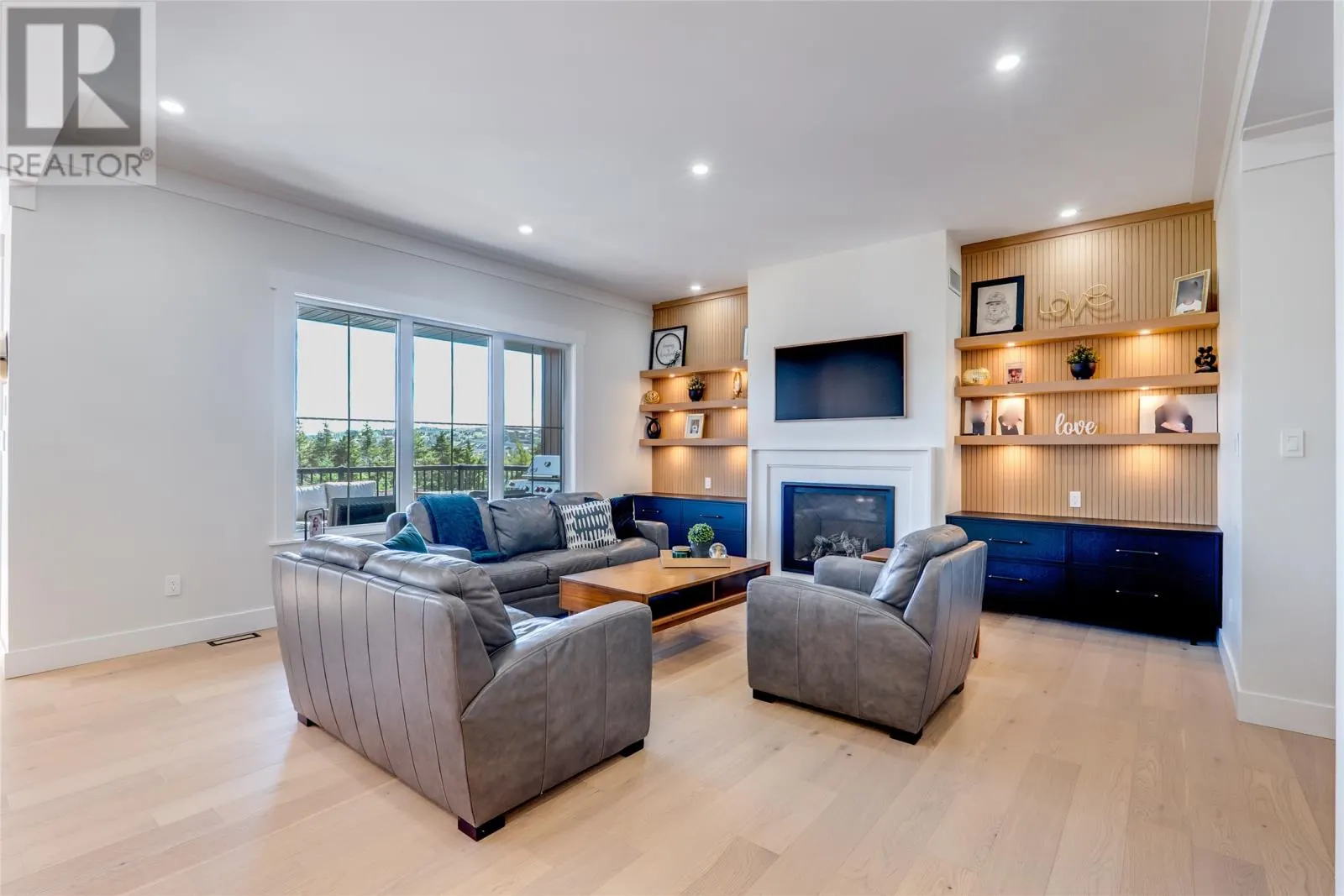 15 Sullivans Road