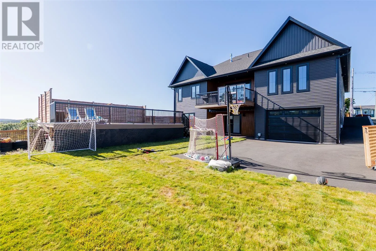 15 Sullivans Road