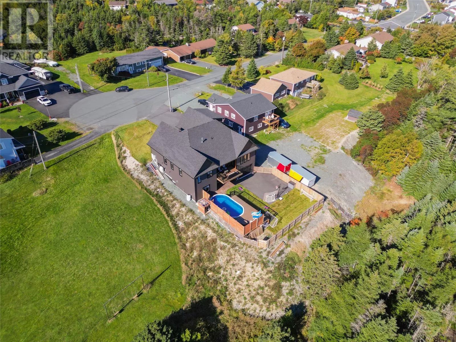 15 Sullivans Road