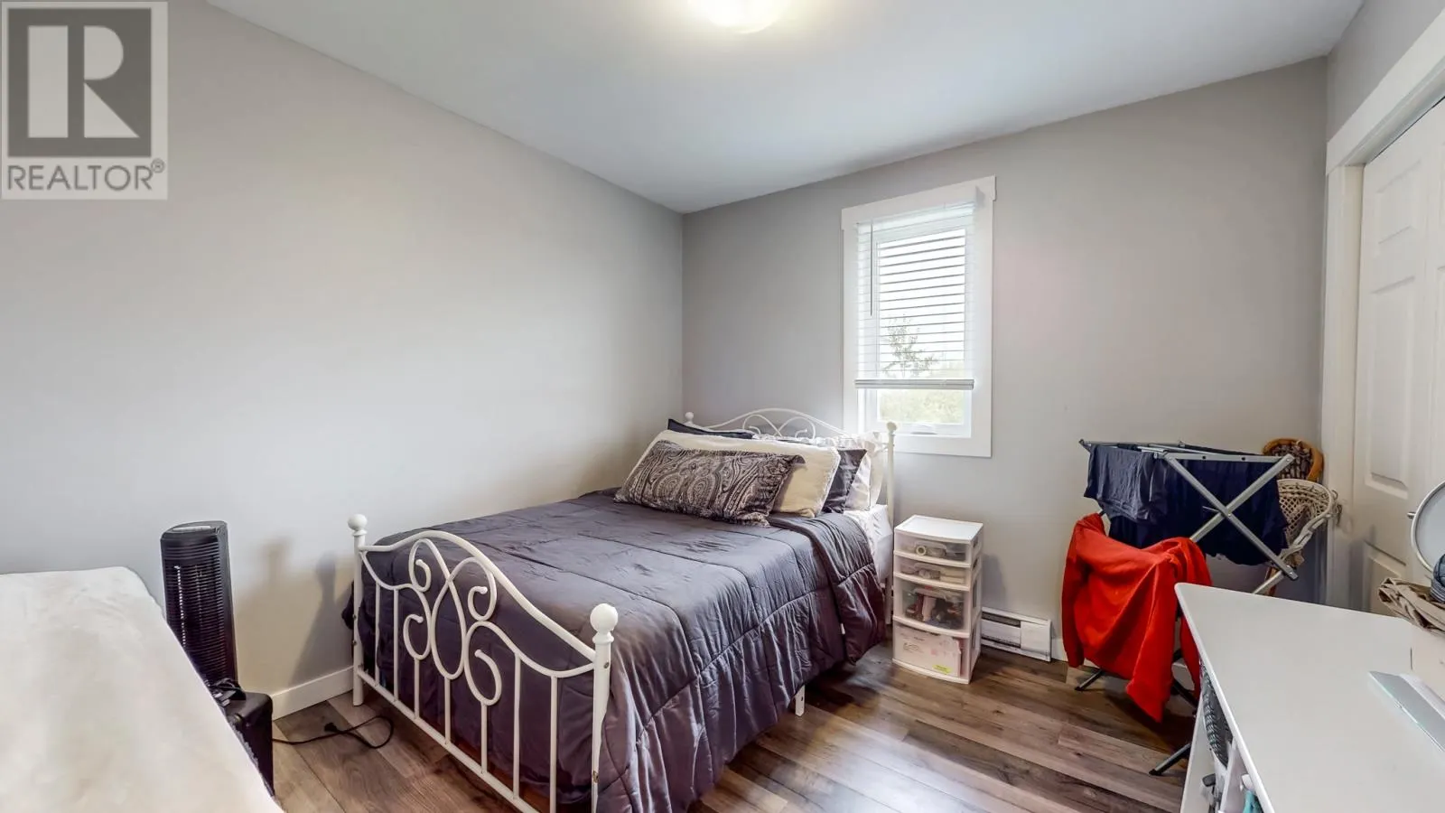 330 Pouch Cove Highway