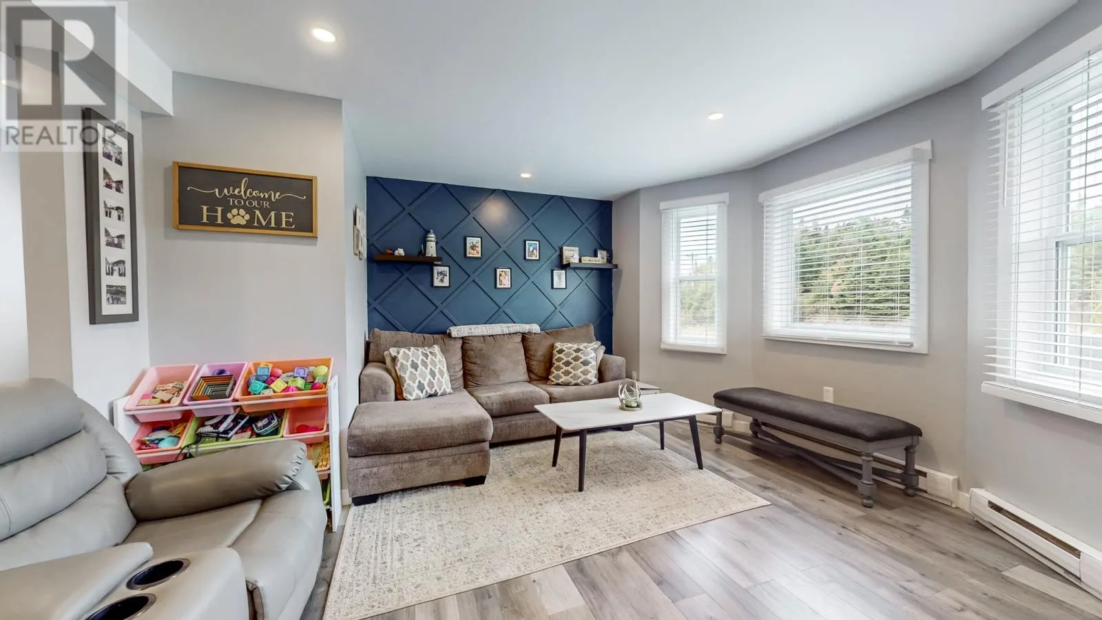 330 Pouch Cove Highway