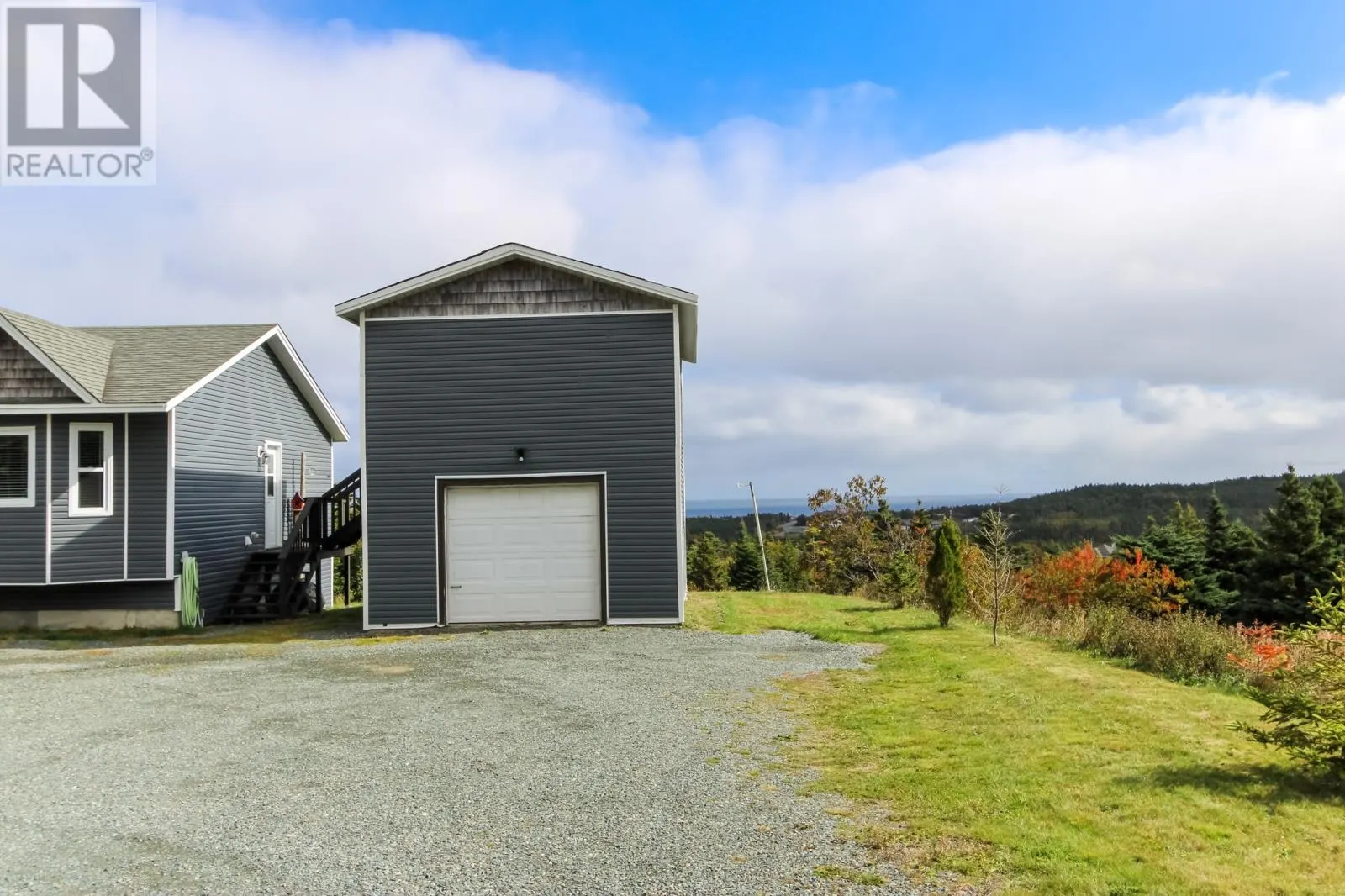 330 Pouch Cove Highway