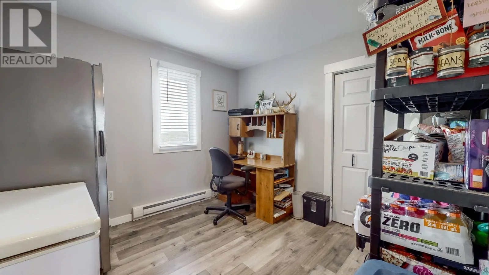 330 Pouch Cove Highway