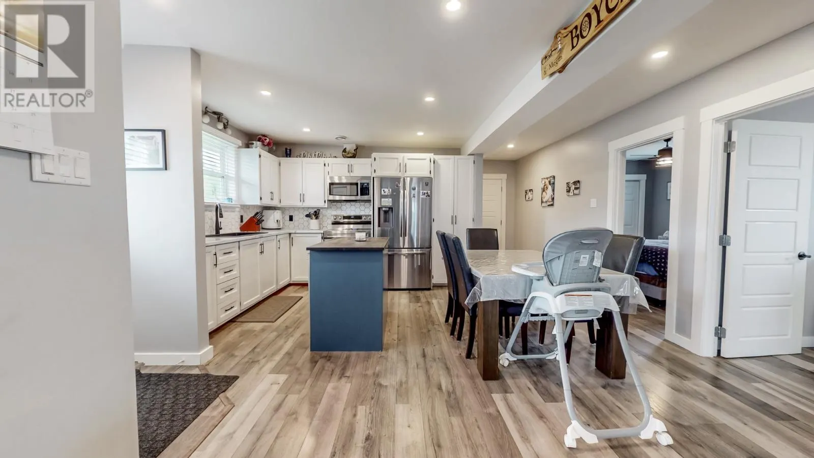 330 Pouch Cove Highway