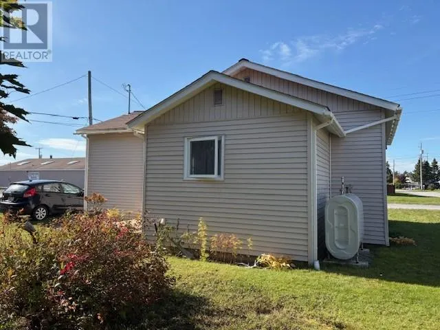 4 Hillview Avenue