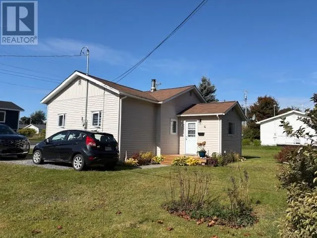4 Hillview Avenue