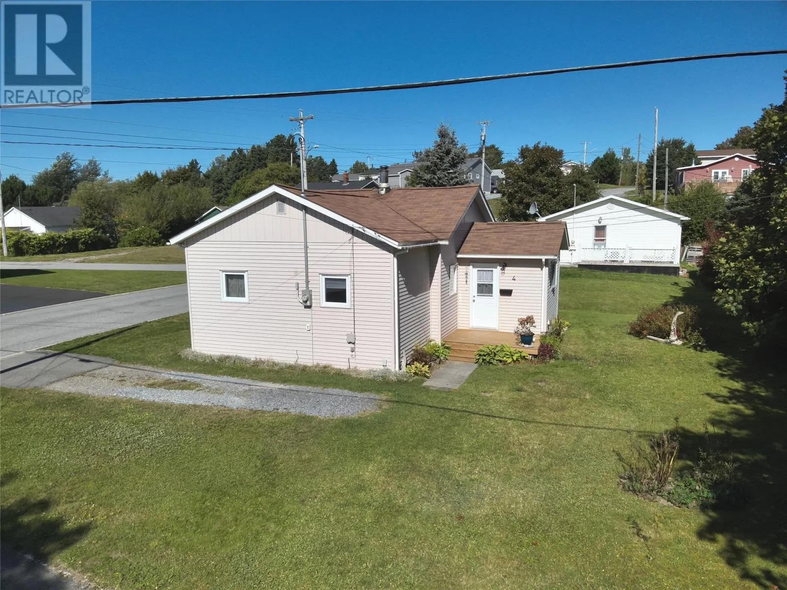4 Hillview Avenue