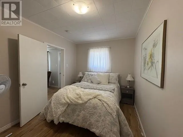 4 Hillview Avenue