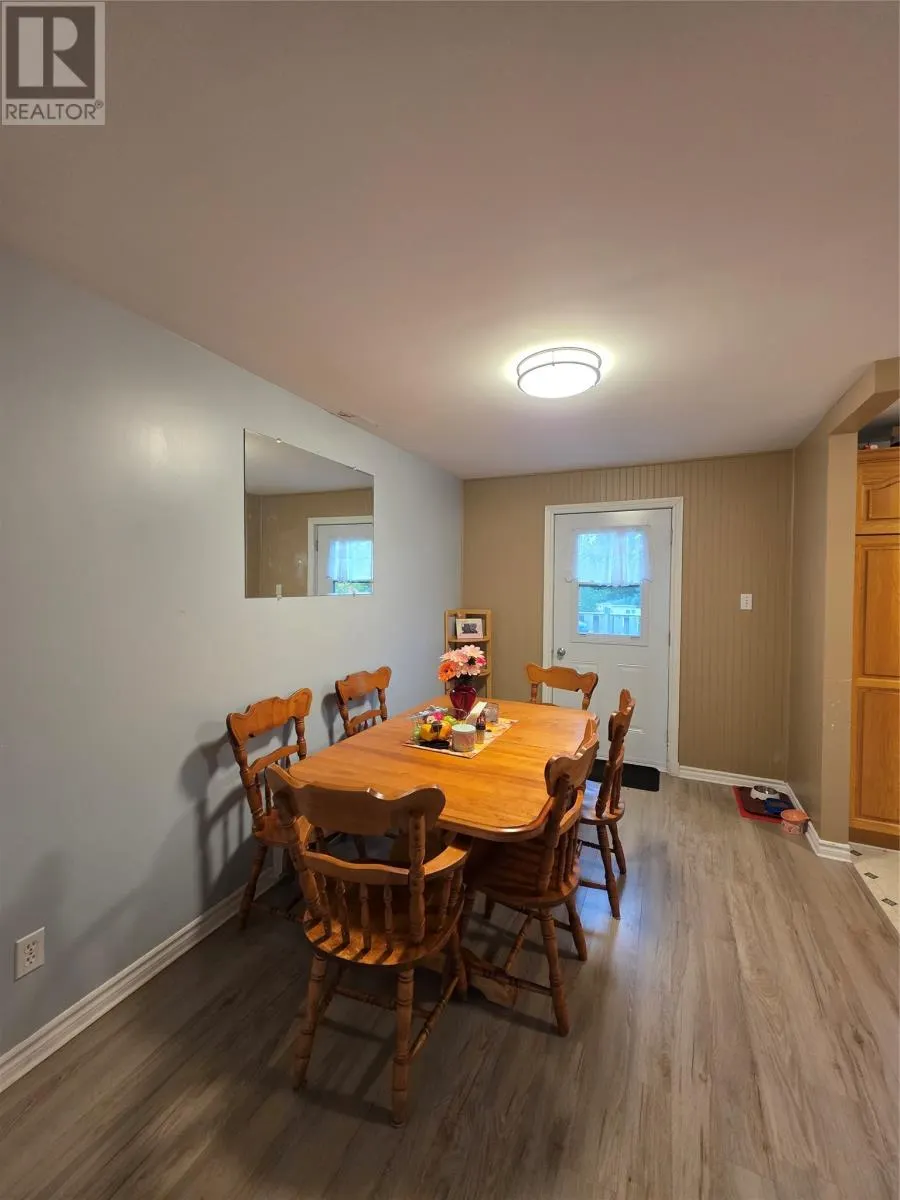 16 BAYVIEW Heights