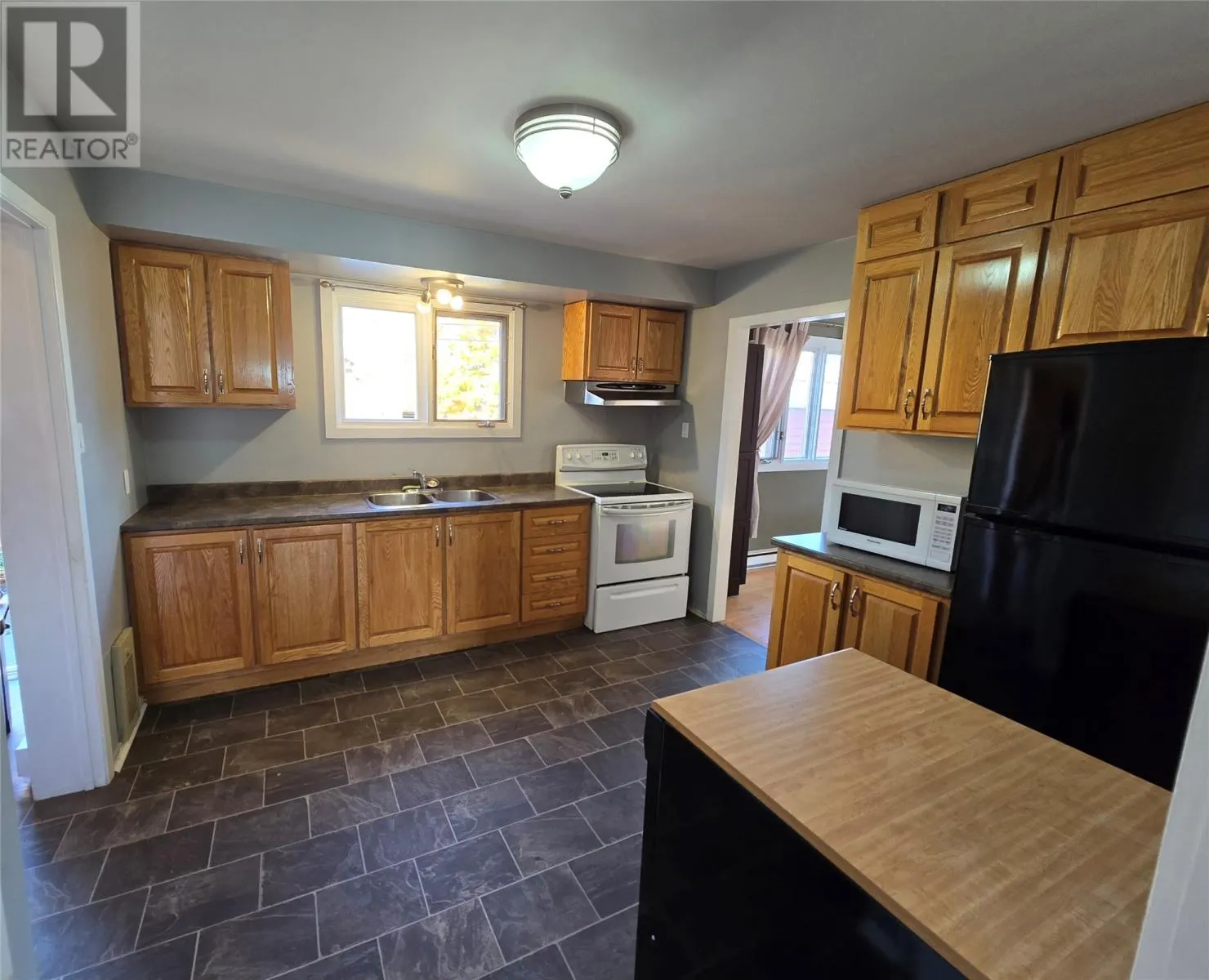 421 Tamarack Drive