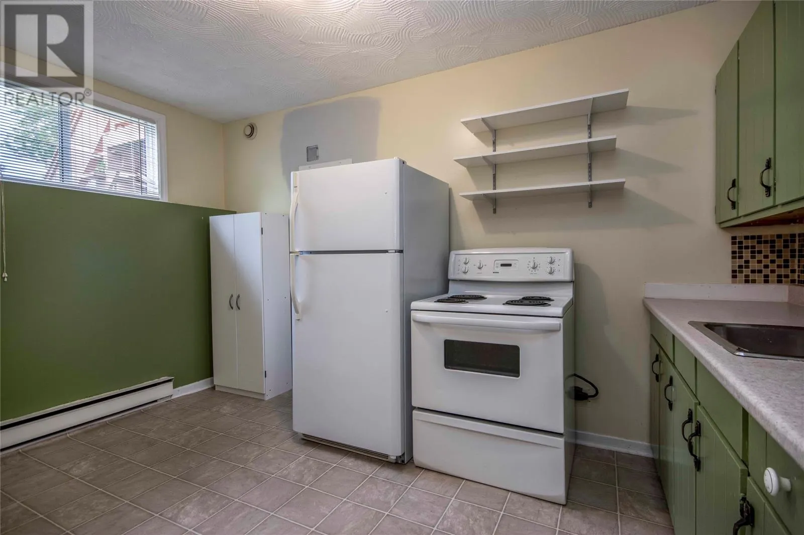 29 Tweedsmuir Place