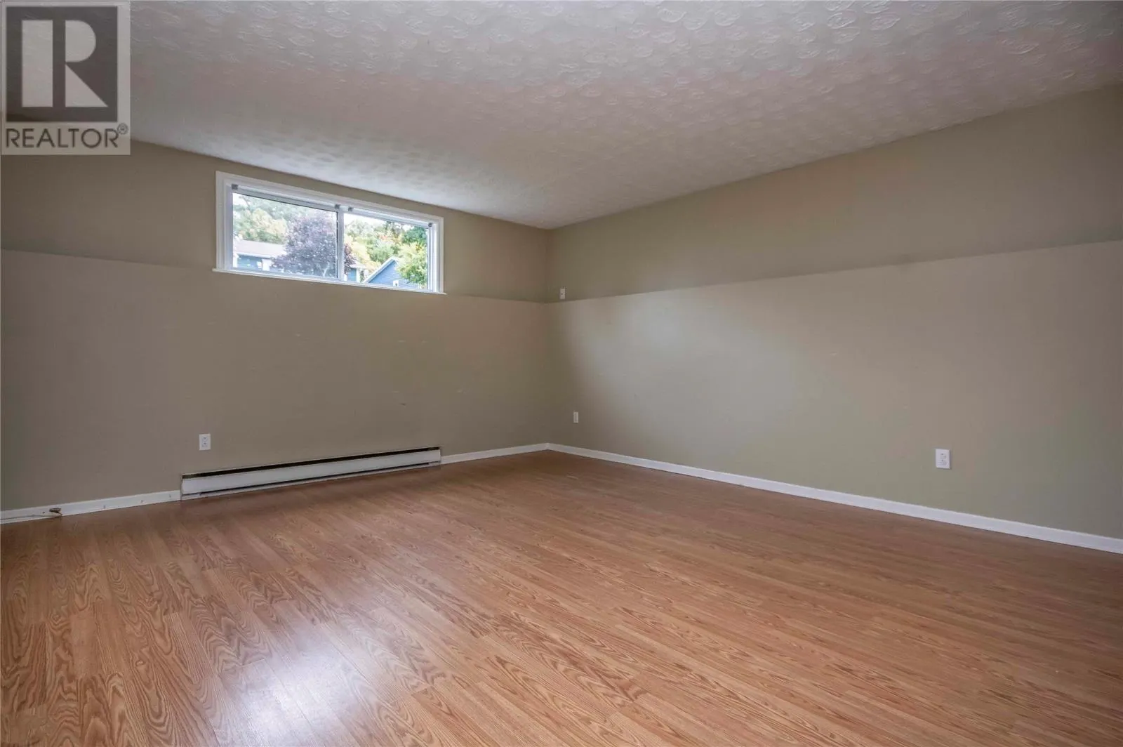 29 Tweedsmuir Place