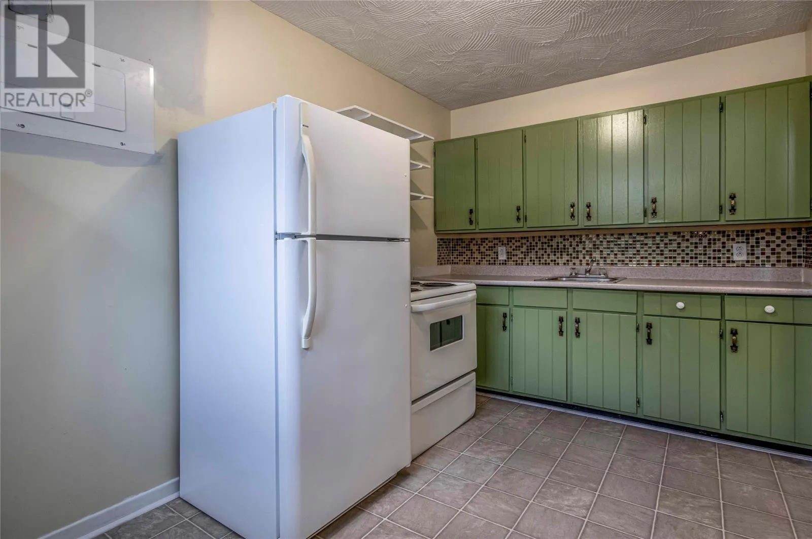 29 Tweedsmuir Place
