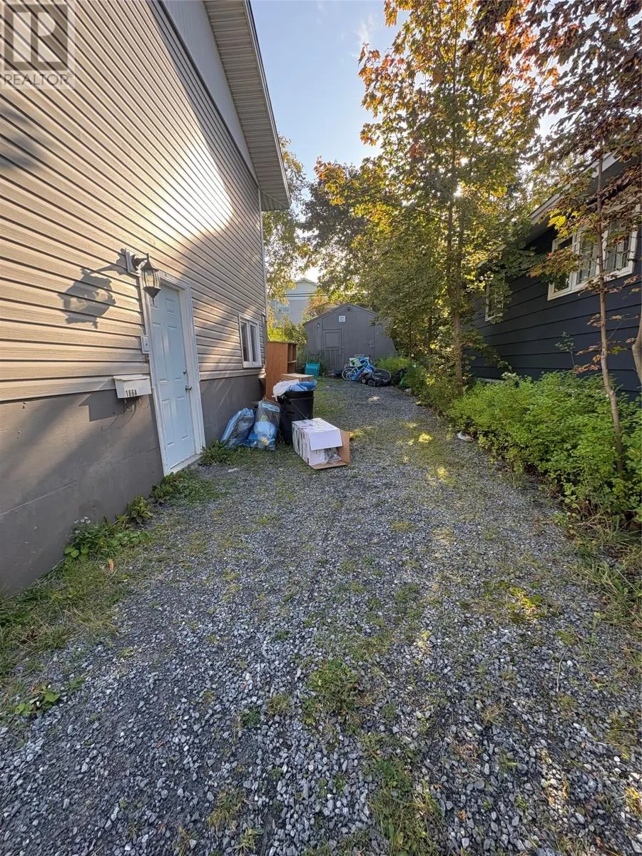 166 EAST VALLEY Road