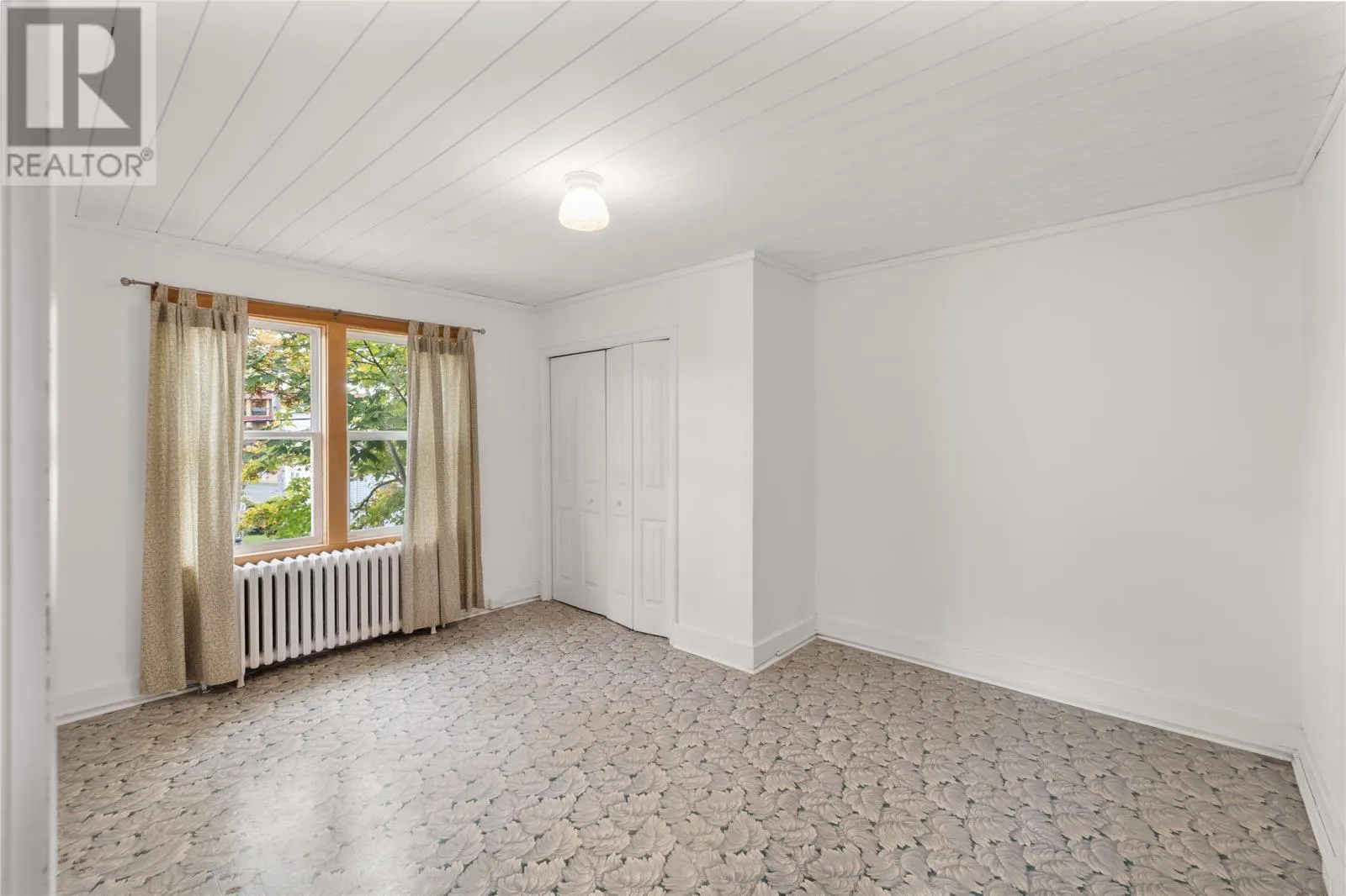 98 Campbell Avenue