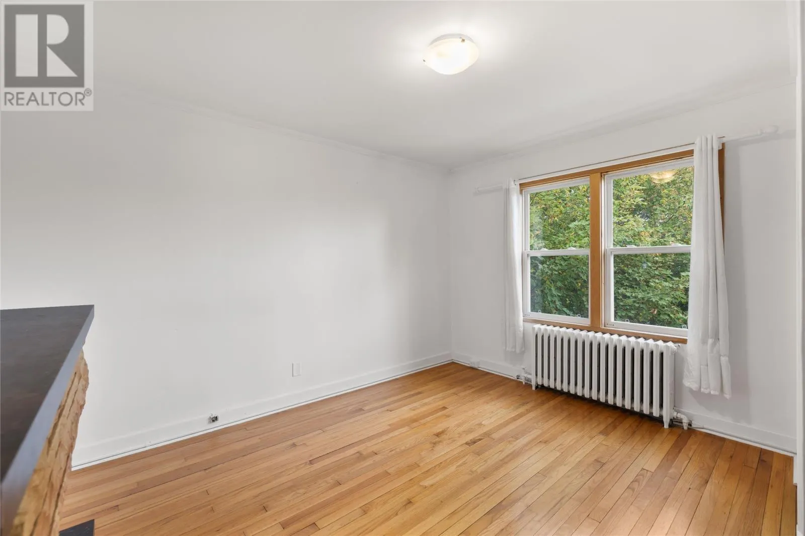 98 Campbell Avenue