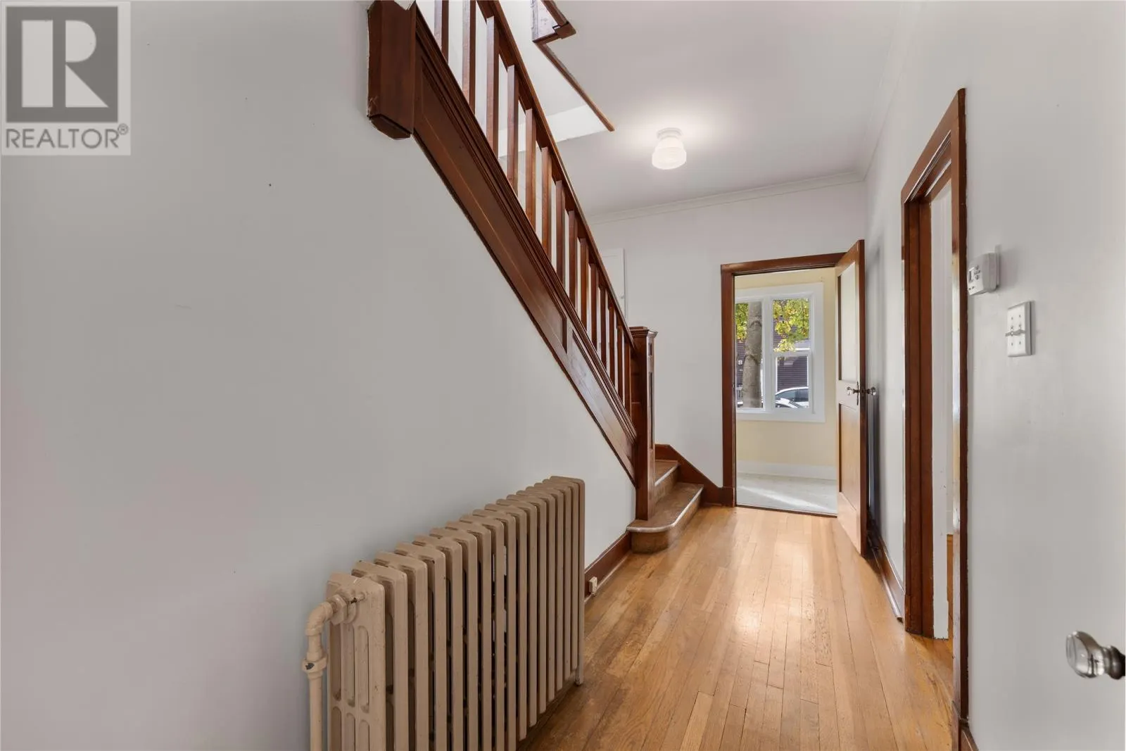 98 Campbell Avenue