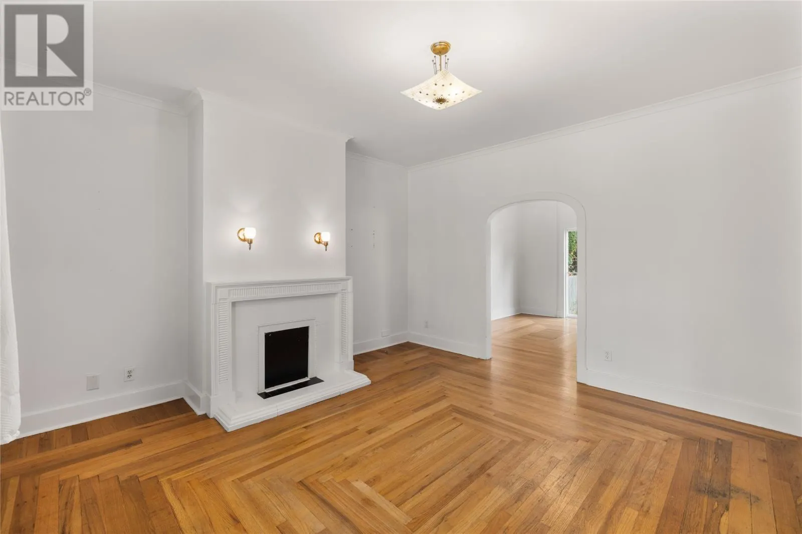 98 Campbell Avenue