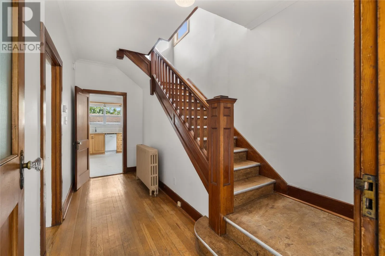 98 Campbell Avenue