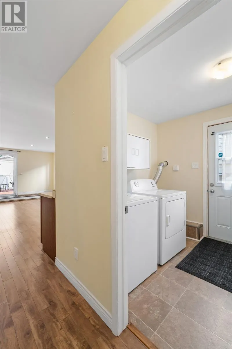 6 Lawlor Place