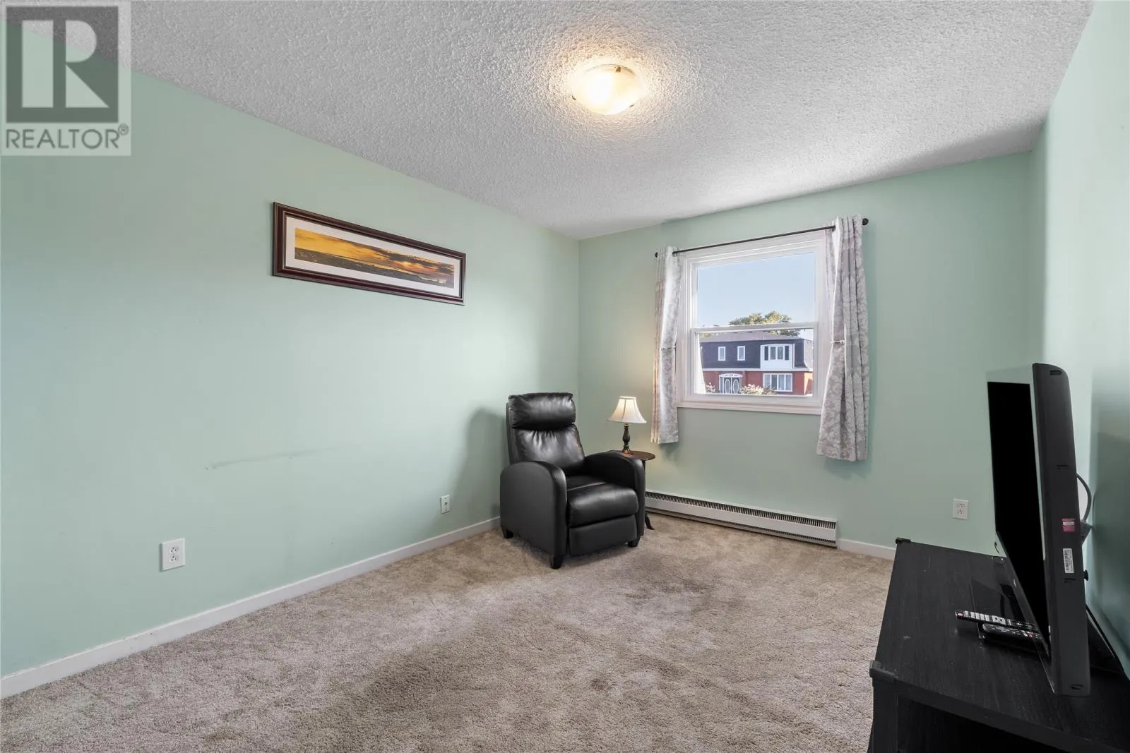 6 Lawlor Place