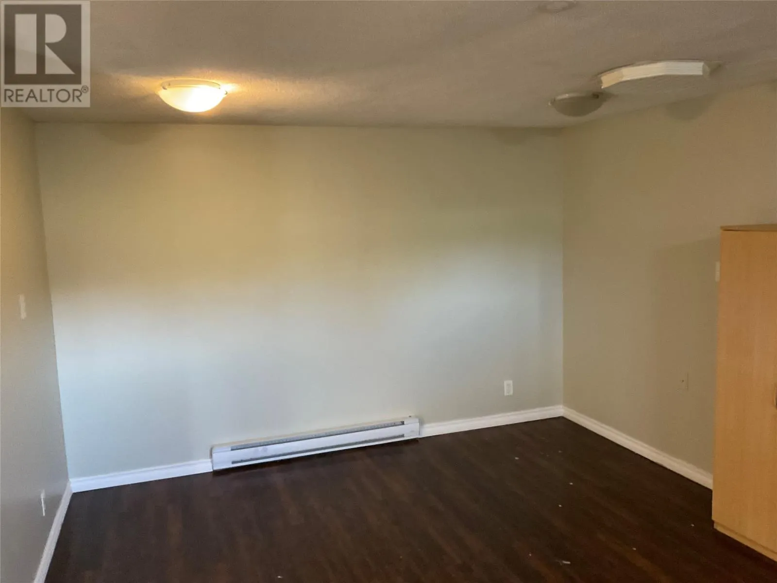 1 Cambridge Avenue