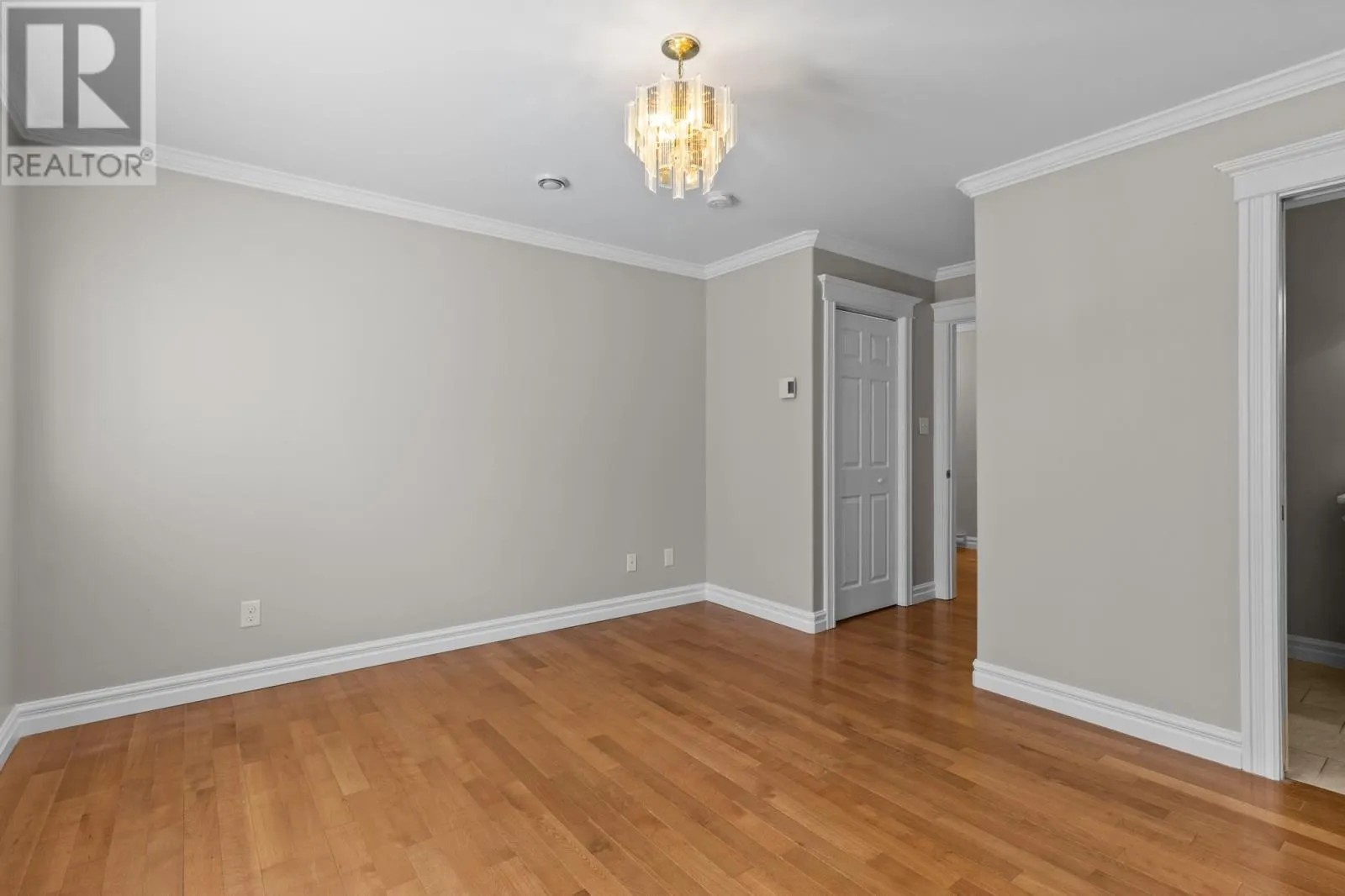 21 Avery Place