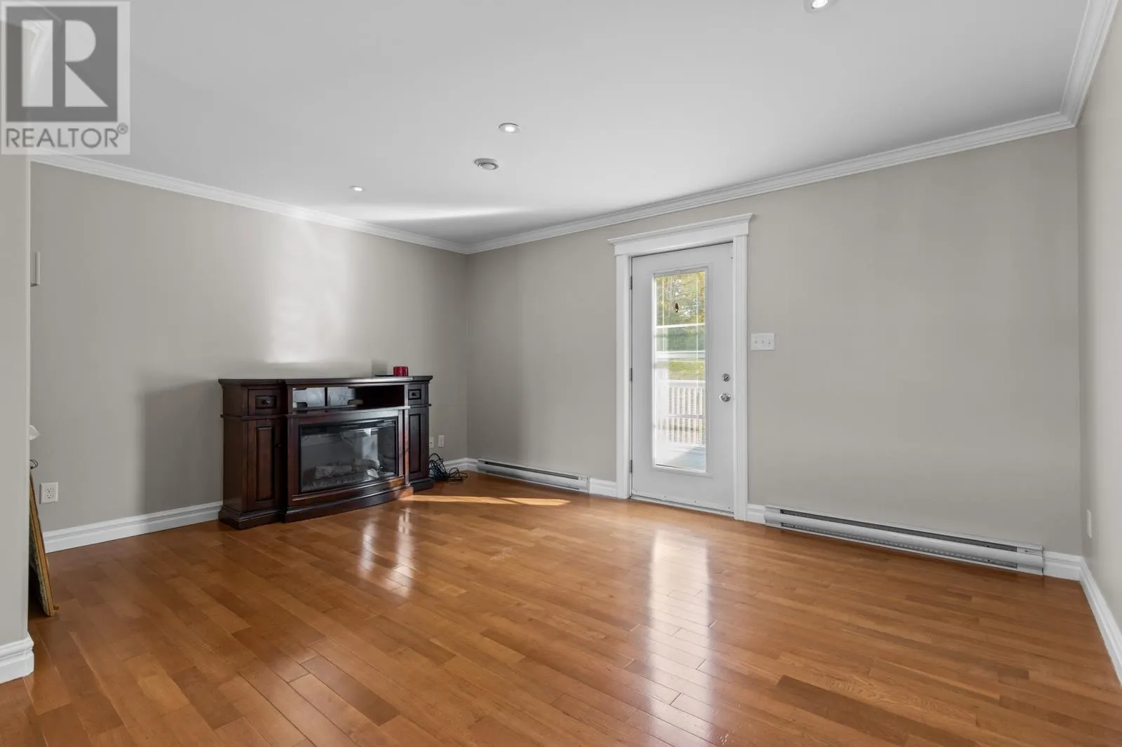 21 Avery Place