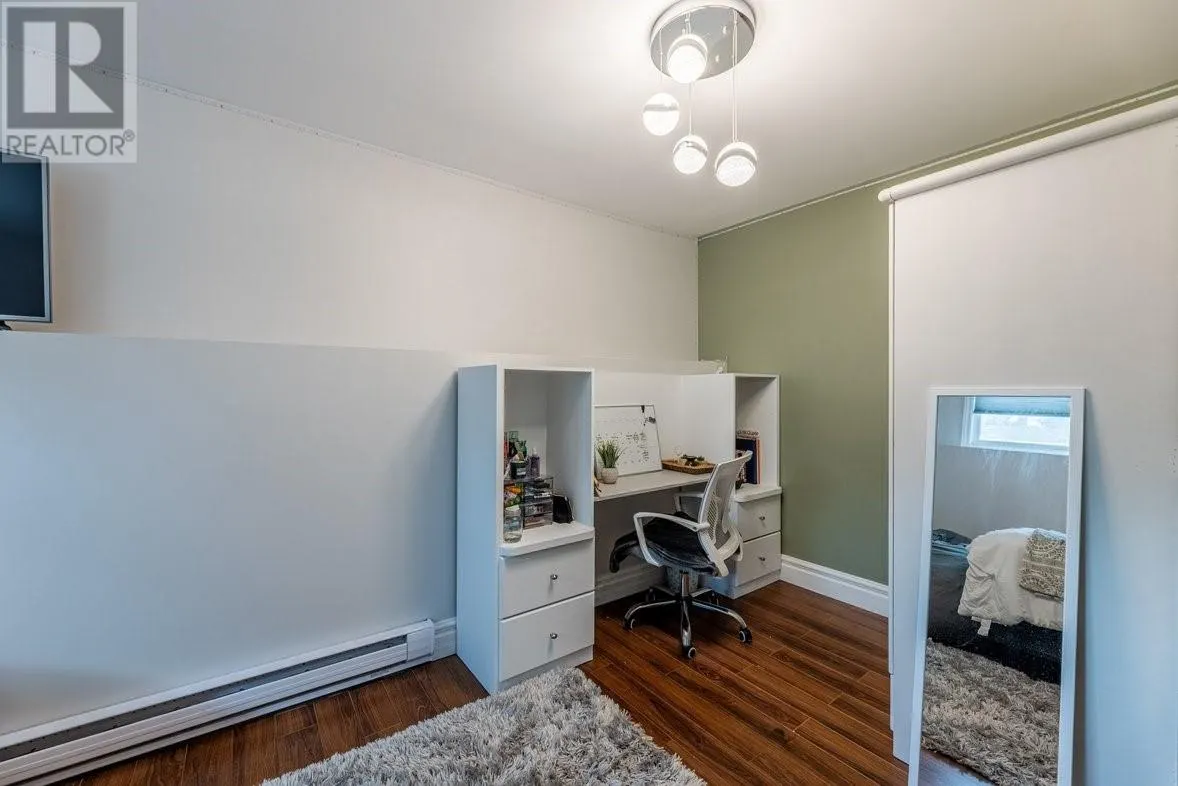 2 Sunset Street