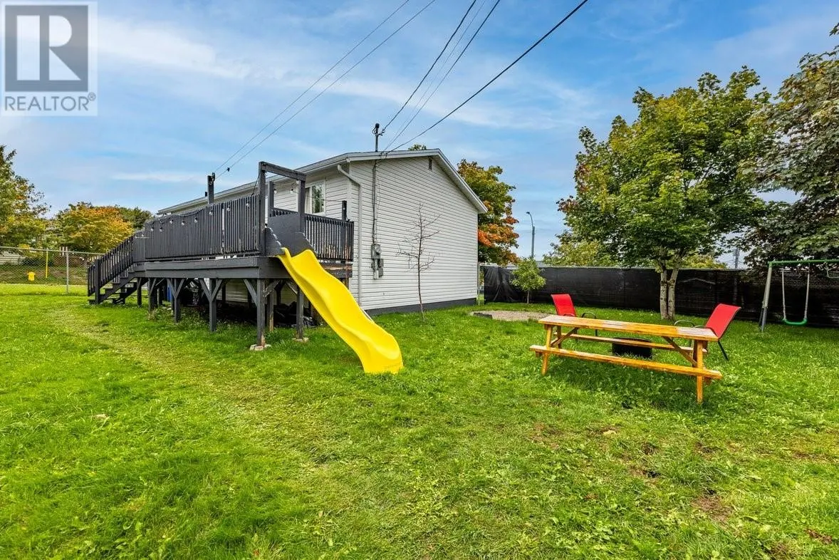 2 Sunset Street