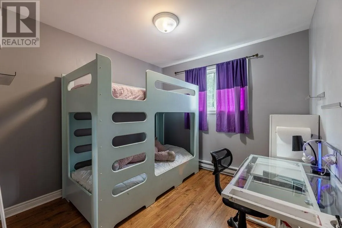 2 Sunset Street
