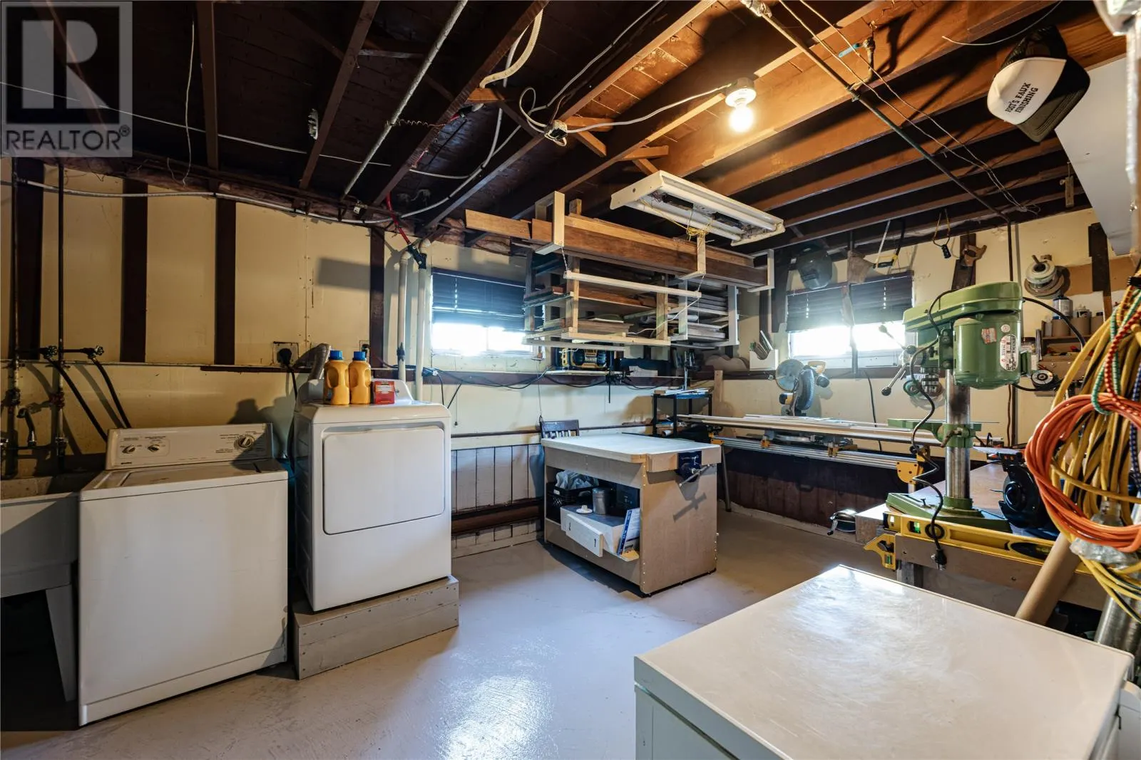 2 Sunset Street