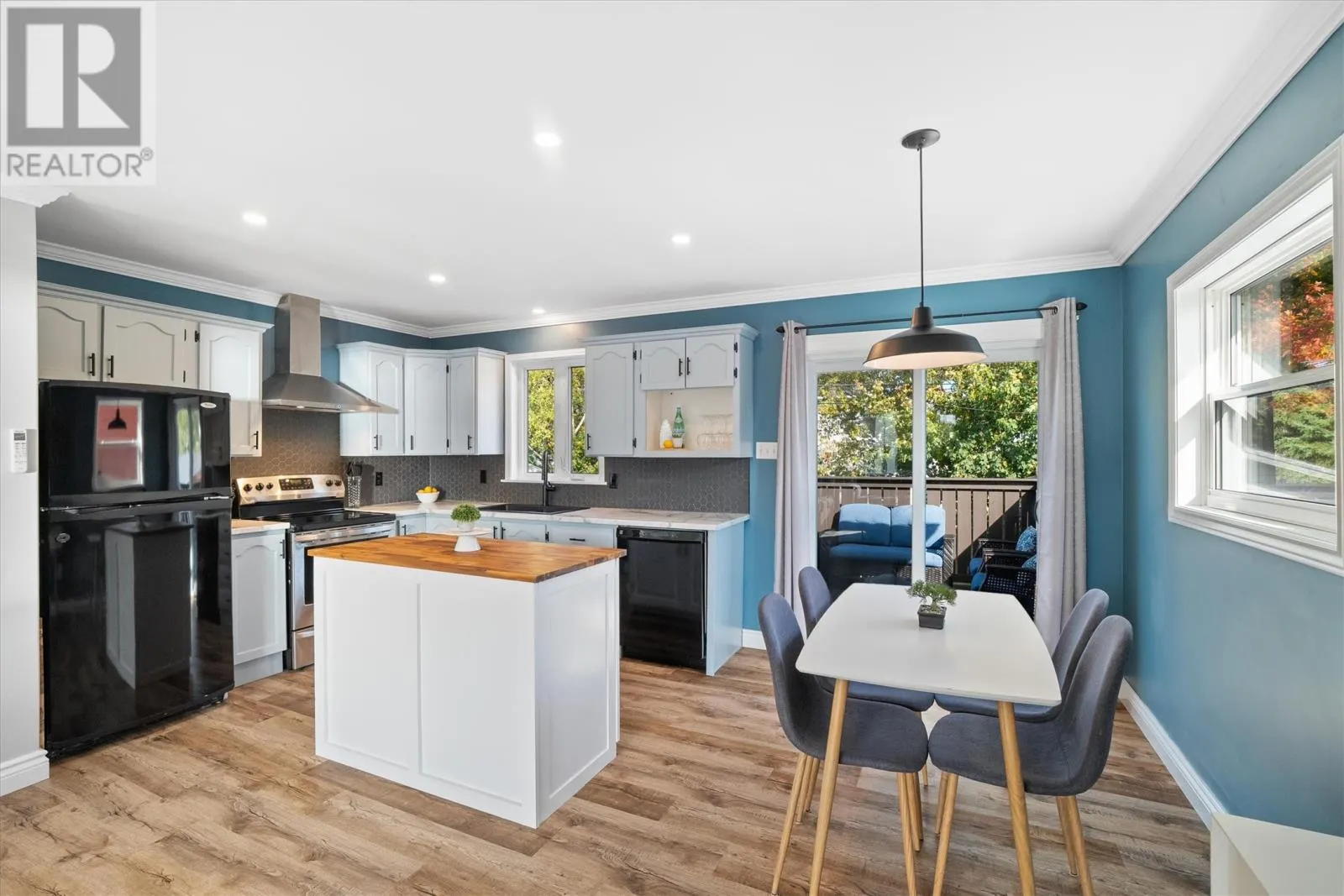 32 Windfall Crescent