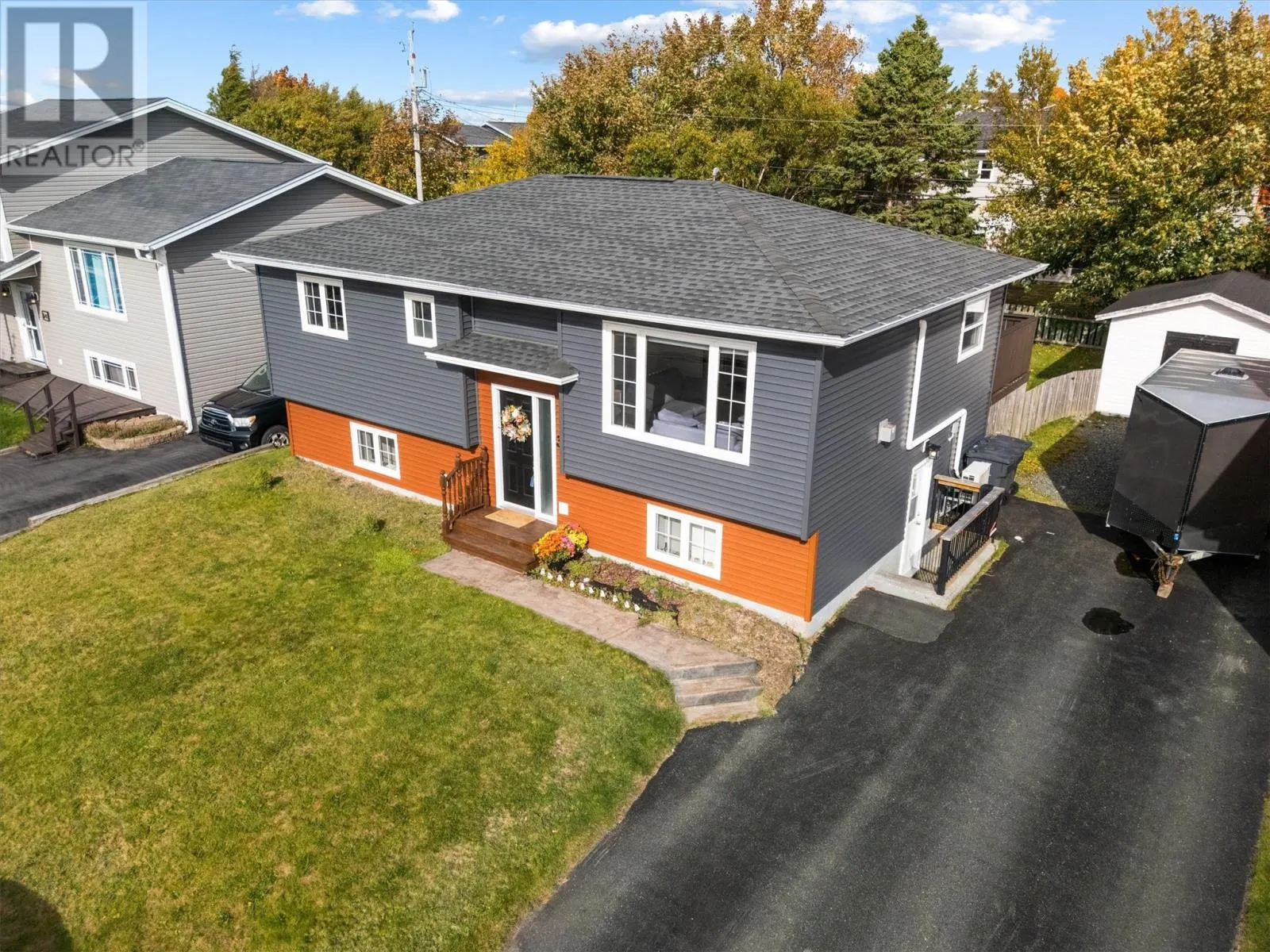 32 Windfall Crescent