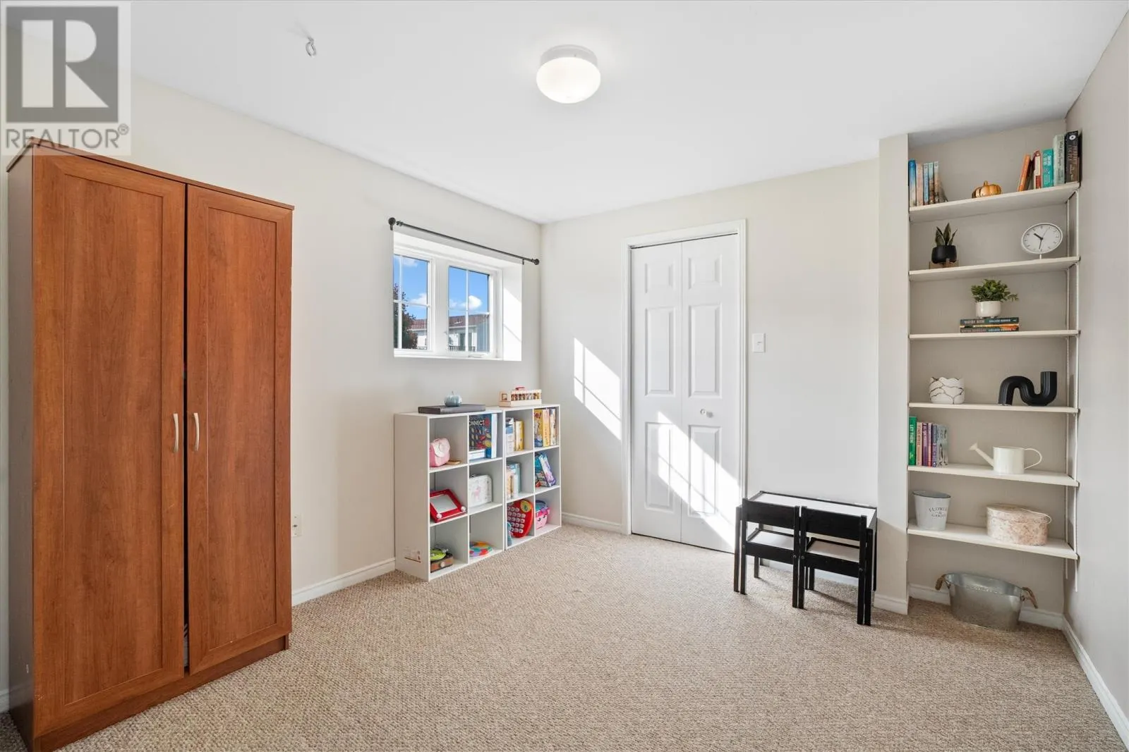 32 Windfall Crescent