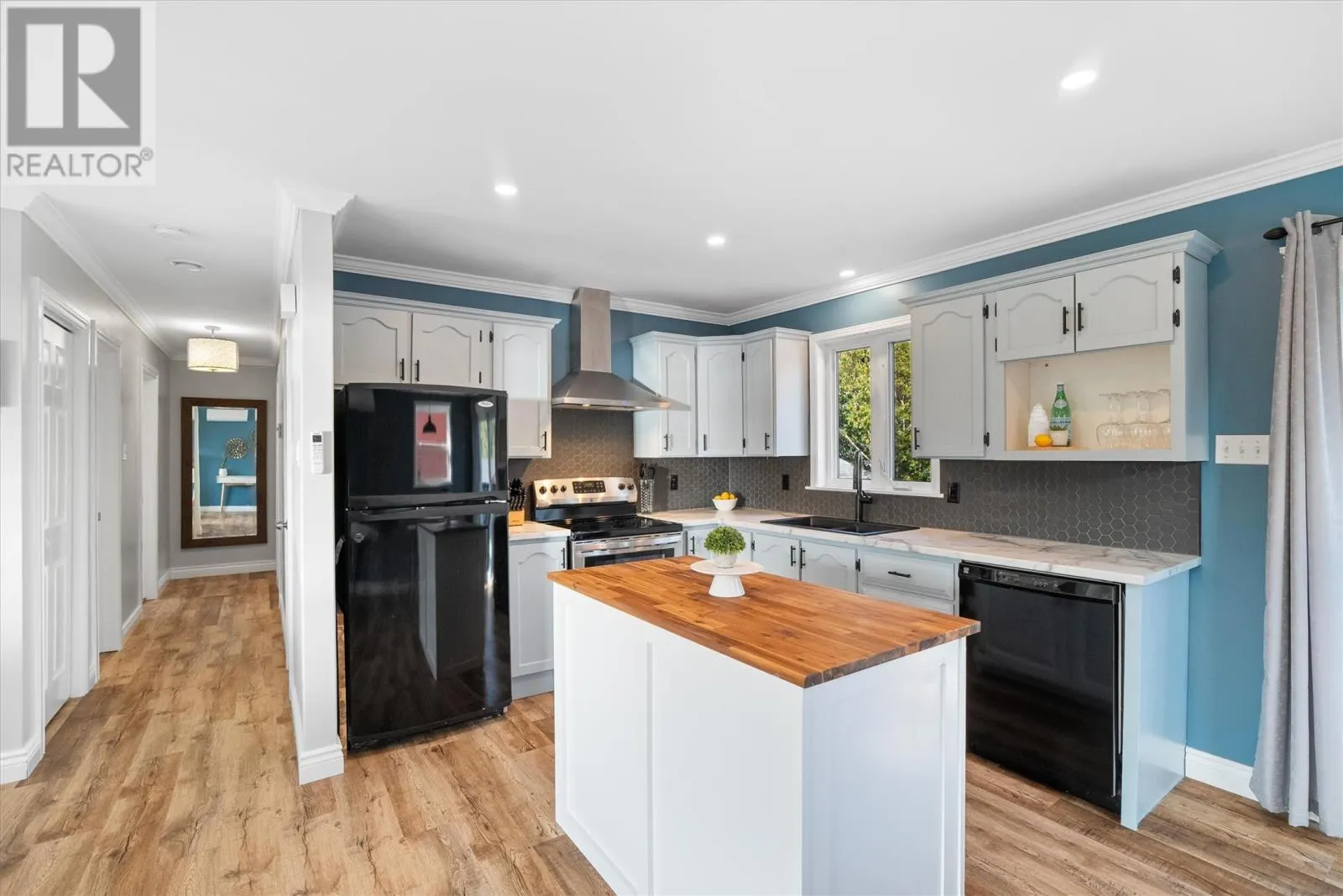 32 Windfall Crescent