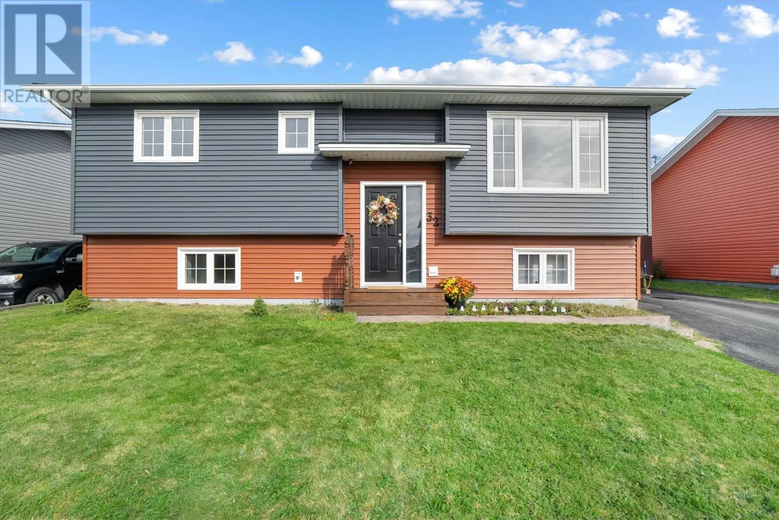 32 Windfall Crescent