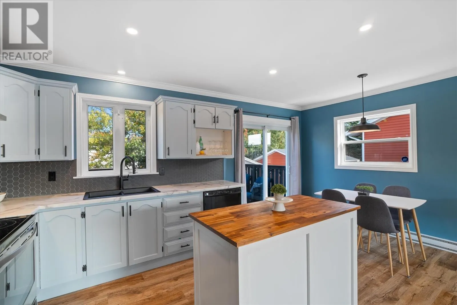 32 Windfall Crescent