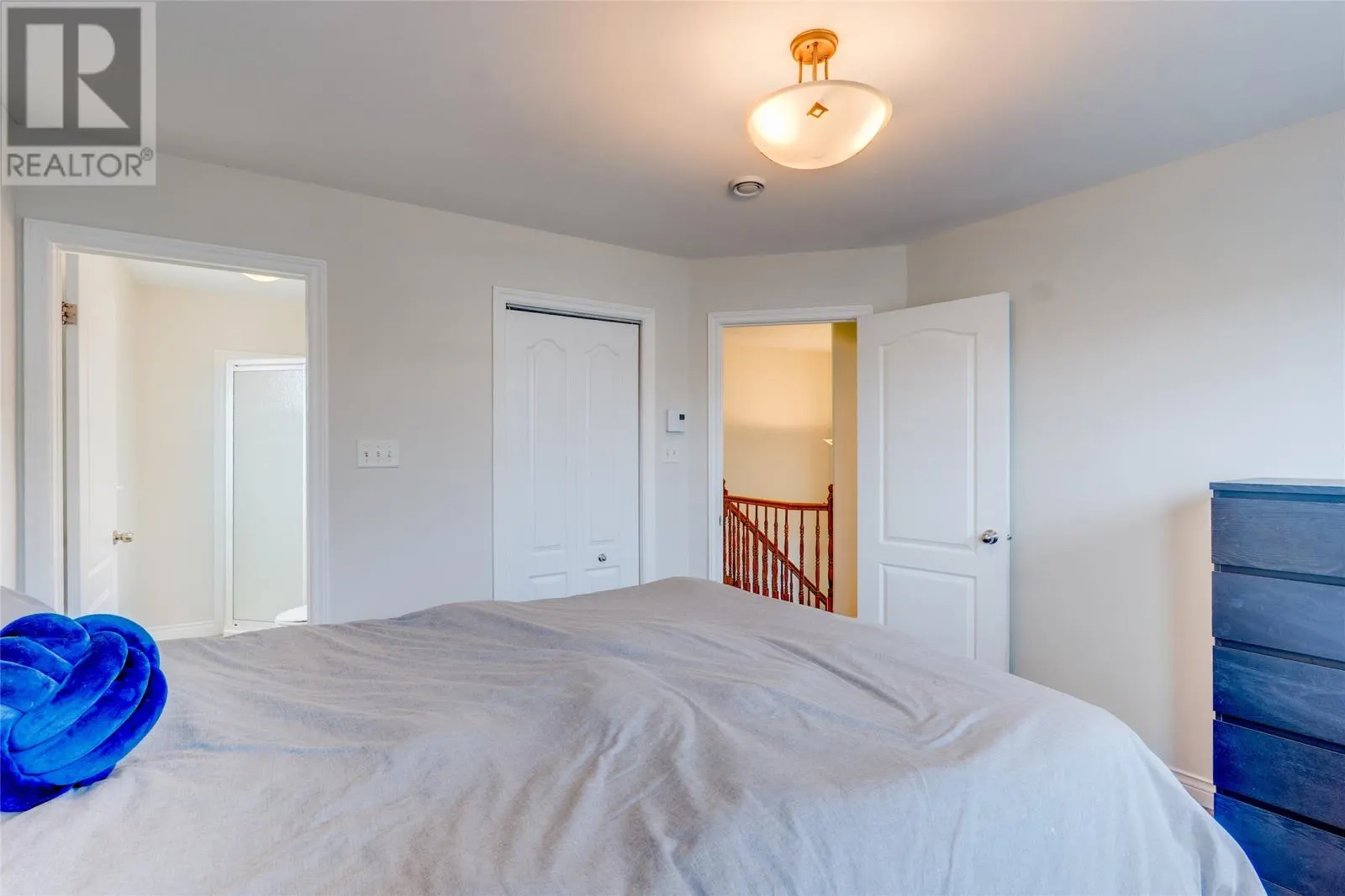 7 Hayfield Place