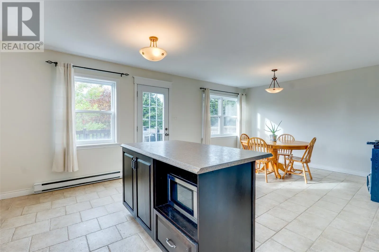 7 Hayfield Place