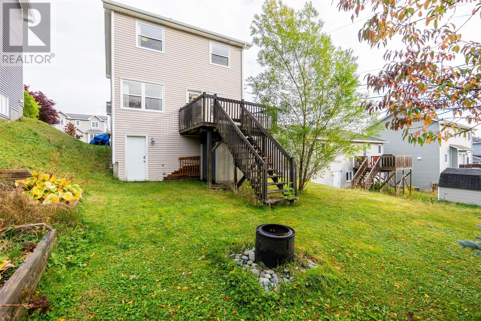 7 Hayfield Place