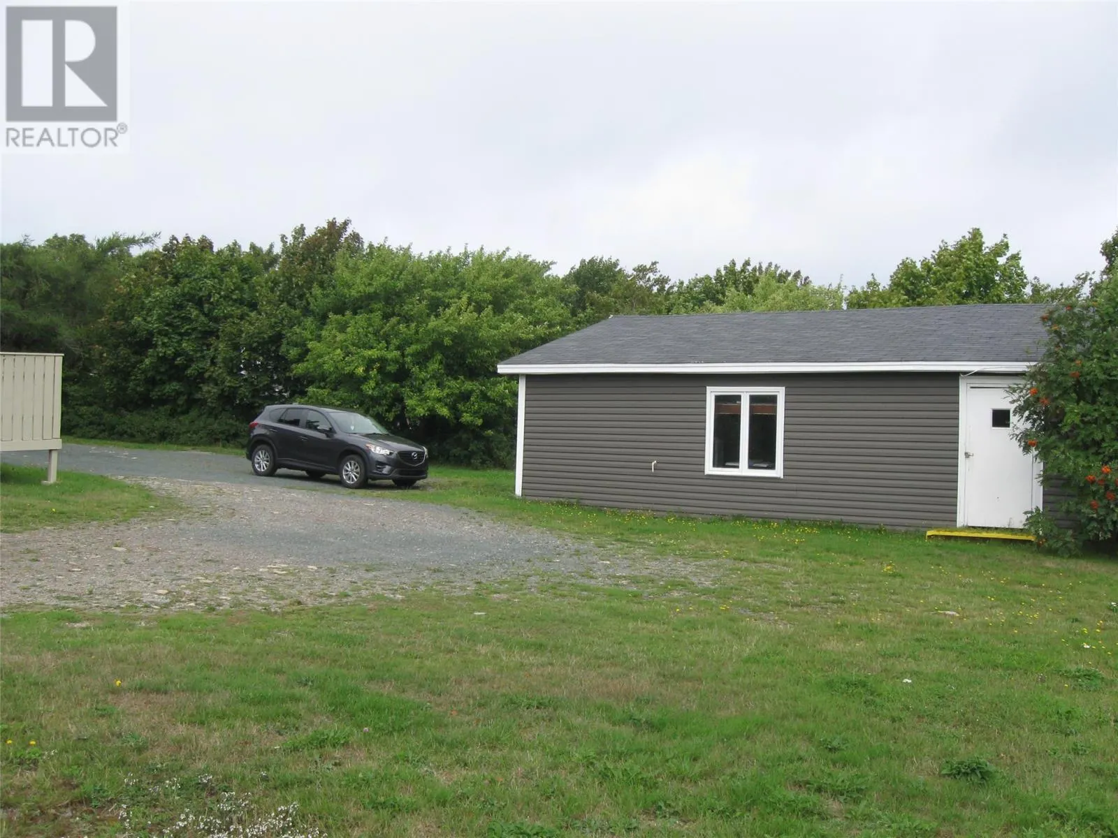 93 Forest Road