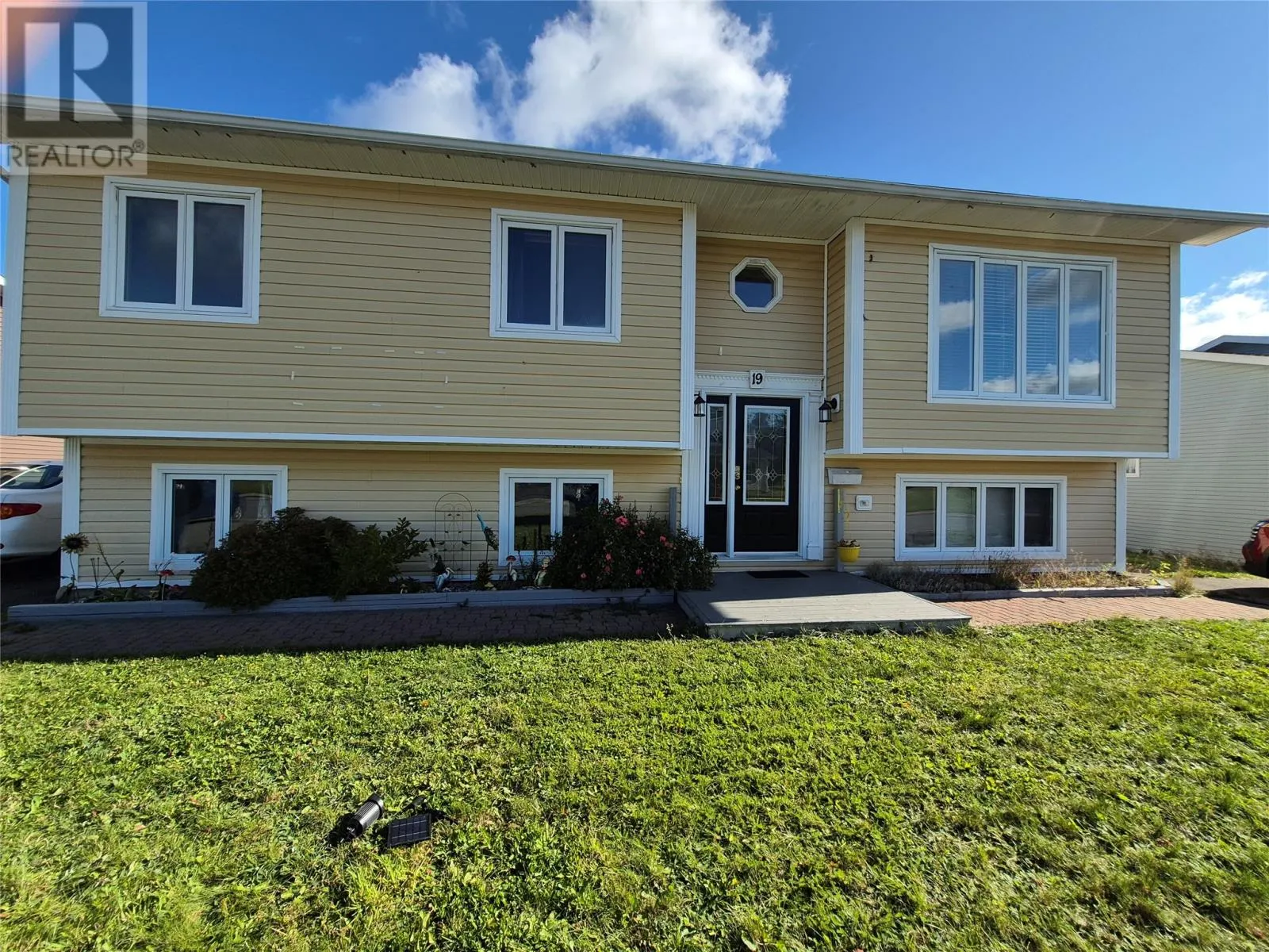 19 Ireland Drive