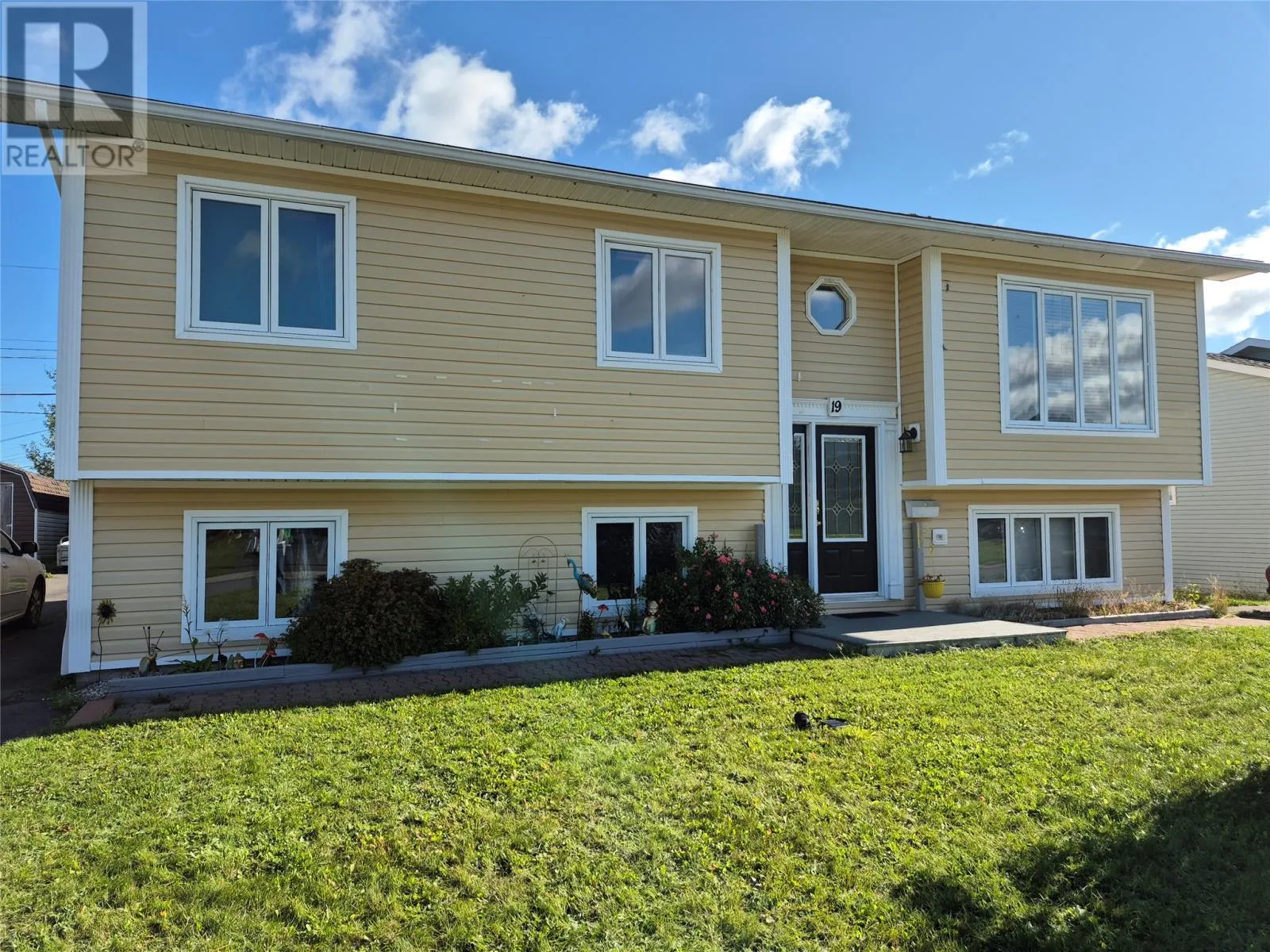 19 Ireland Drive