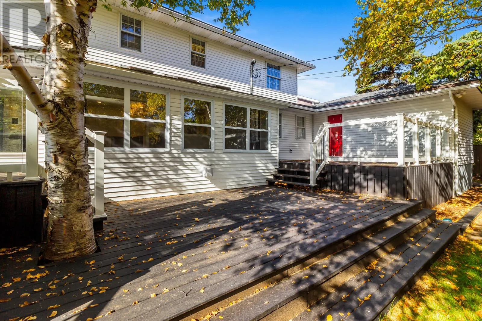 25 Mountbatten Drive
