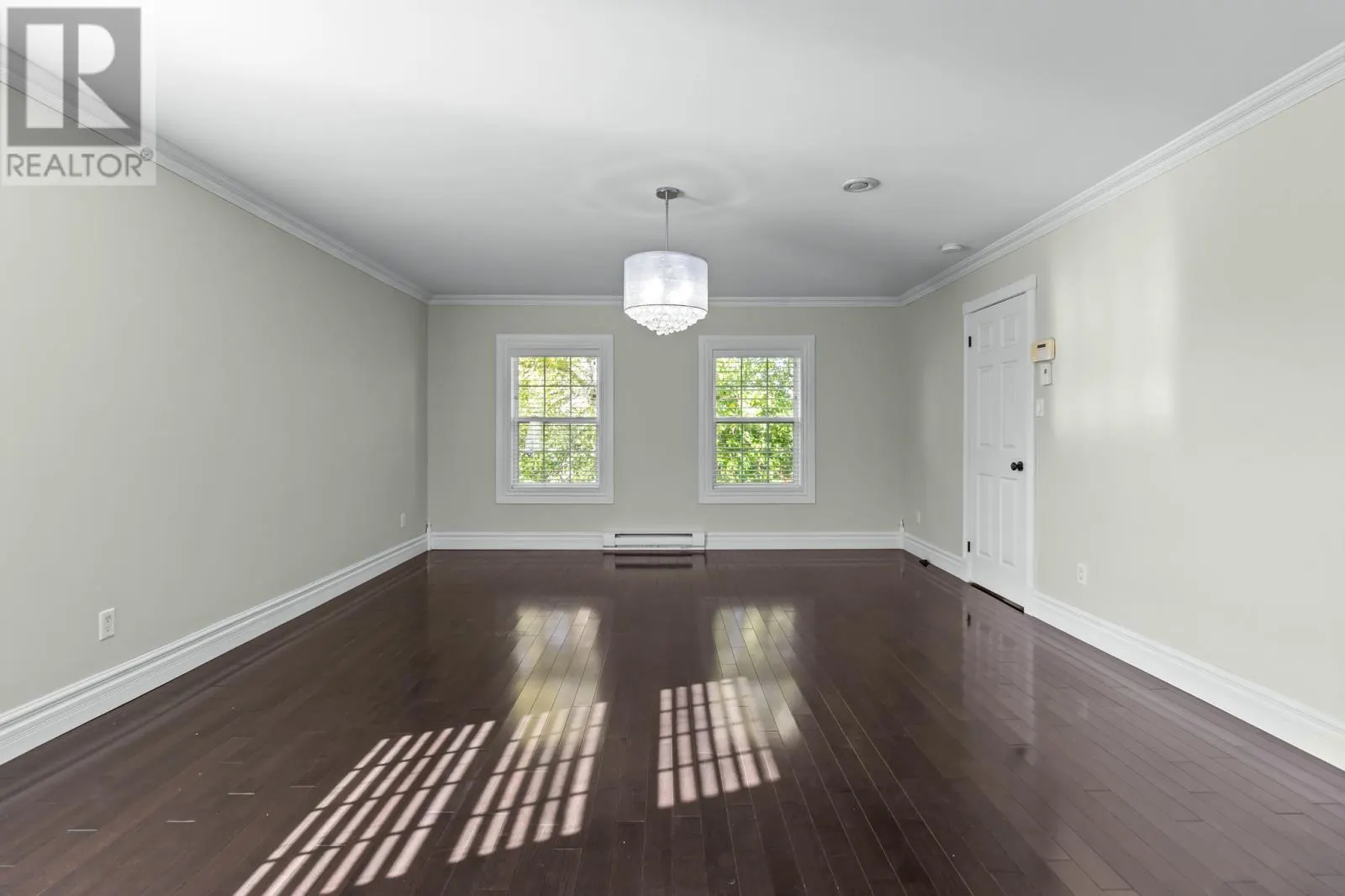 25 Mountbatten Drive