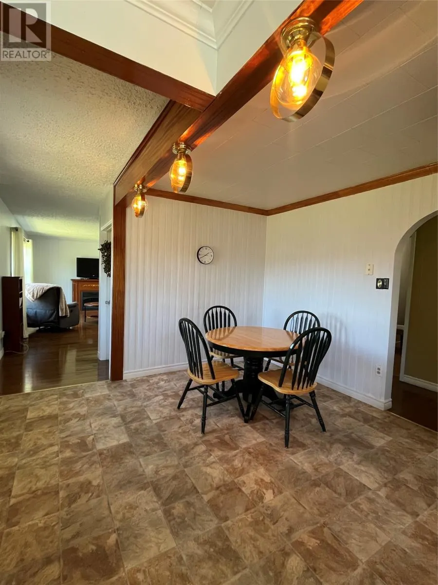 106 Pond Road