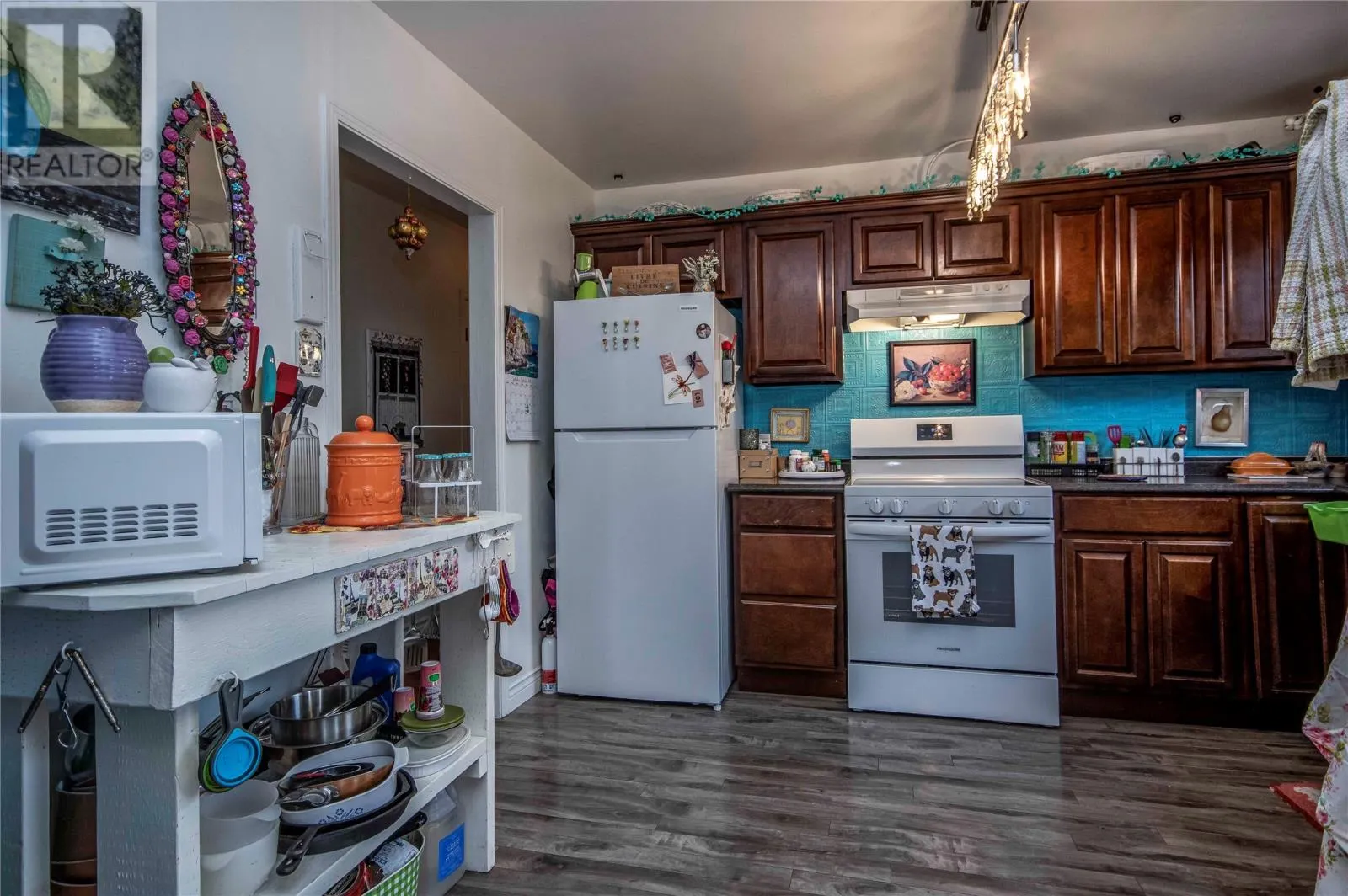 6 Chimo Place